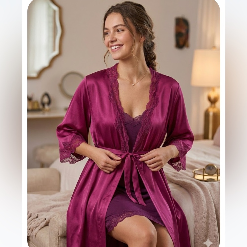 Elegant Lace Trim Robe - Purple
